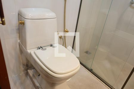 Apartamento à venda com 155m², 3 quartos e 2 vagasBanheiro da Suíte