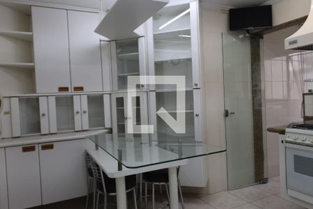 Apartamento à venda com 155m², 3 quartos e 2 vagasCozinha
