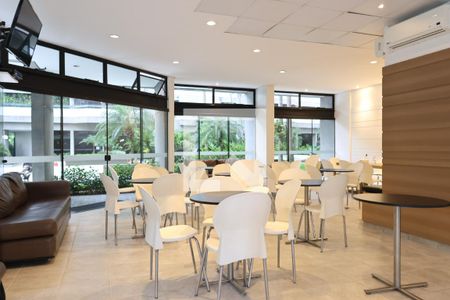 Apartamento à venda com 155m², 3 quartos e 2 vagasÁrea comum - Salão de festas