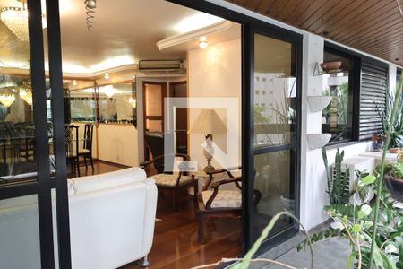 Apartamento à venda com 155m², 3 quartos e 2 vagasVaranda 2