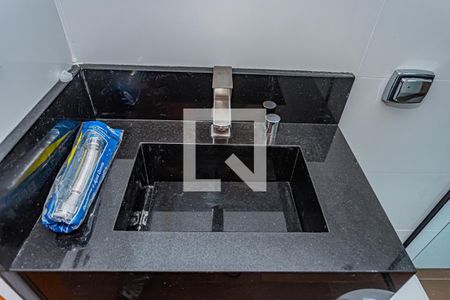 Casa à venda com 160m², 3 quartos e 2 vagasBanheiro Suite 1