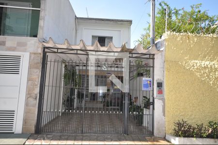 Casa à venda com 110m², 2 quartos e 1 vagaFachada