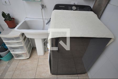 Casa à venda com 110m², 2 quartos e 1 vagaÁrea de Serviço