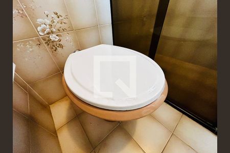 Casa à venda com 150m², 4 quartos e 4 vagasBanheiro Suite 