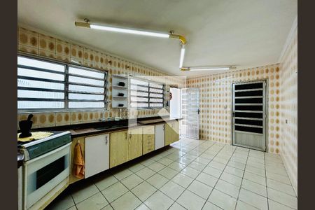 Casa à venda com 150m², 4 quartos e 4 vagasCozinha