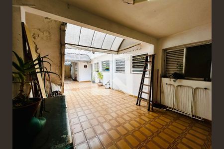 Casa à venda com 150m², 4 quartos e 4 vagasGaragem