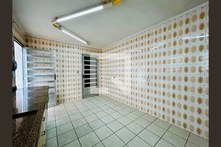 Casa à venda com 150m², 4 quartos e 4 vagasCozinha