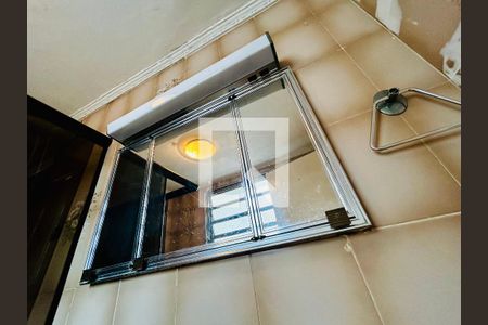 Casa à venda com 150m², 4 quartos e 4 vagasBanheiro Suite 