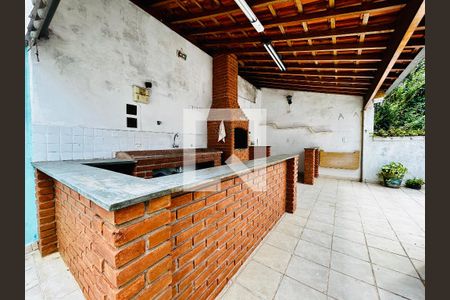 Casa à venda com 150m², 4 quartos e 4 vagasVaranda / Churrasqueira / Área de Serviço