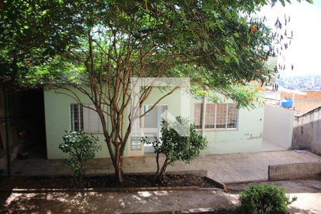 Casa à venda com 99m², 3 quartos e 1 vagaQuintal