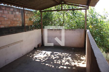 Casa à venda com 99m², 3 quartos e 1 vagaQuintal