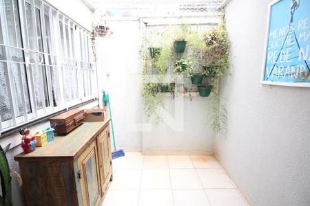 Casa à venda com 110m², 3 quartos e 2 vagasÁrea de serviço 