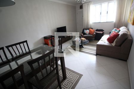 Casa à venda com 110m², 3 quartos e 2 vagasSala 