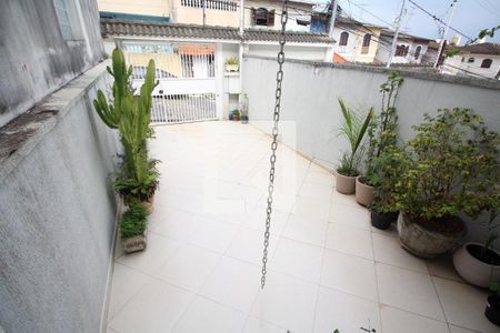 Casa à venda com 110m², 3 quartos e 2 vagasÁrea externa 