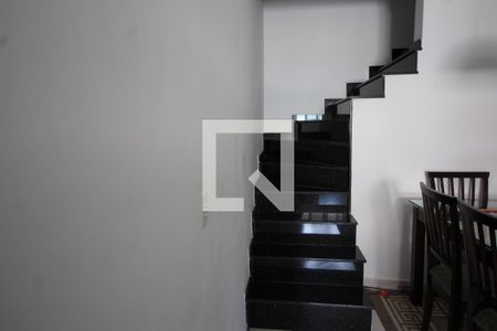 Escada de casa à venda com 3 quartos, 110m² em Vila Aurora (zona Norte), São Paulo