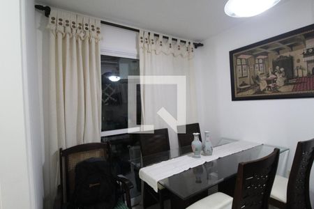 Casa de condomínio à venda com 100m², 3 quartos e 2 vagasSala