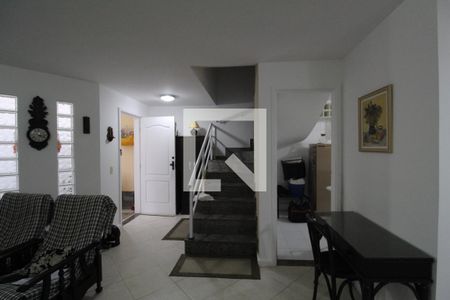 Sala de casa de condomínio à venda com 3 quartos, 100m² em Pechincha, Rio de Janeiro