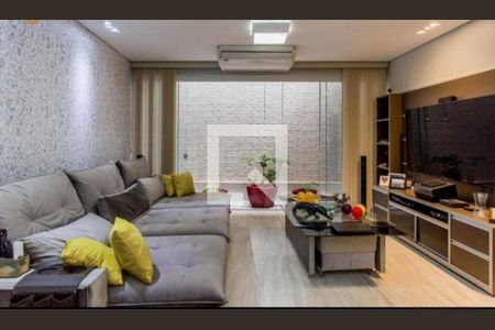 Foto 02 de casa à venda com 2 quartos, 220m² em Ipiranga, São Paulo