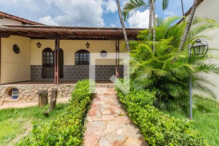 Varanda da Sala de casa para alugar com 3 quartos, 200m² em Palmeiras, Belo Horizonte