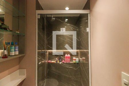 Apartamento à venda com 81m², 3 quartos e 2 vagasBanheiro Social