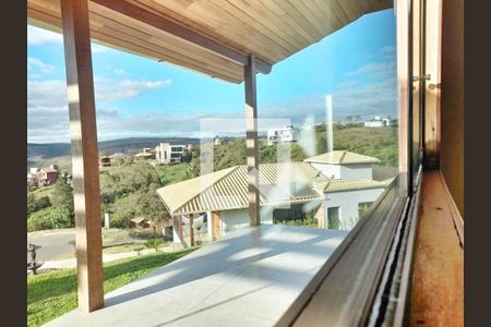 Casa de condomínio à venda com 169m², 3 quartos e 2 vagasÁrea comum