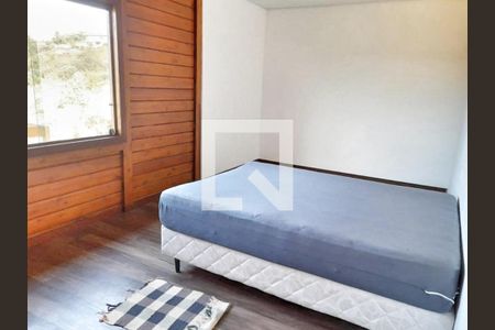 Quarto de casa de condomínio à venda com 3 quartos, 169m² em Condomínio Villa Bella , Itabirito