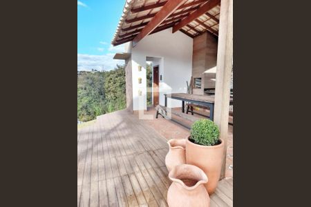 Casa de condomínio à venda com 169m², 3 quartos e 2 vagasÁrea comum