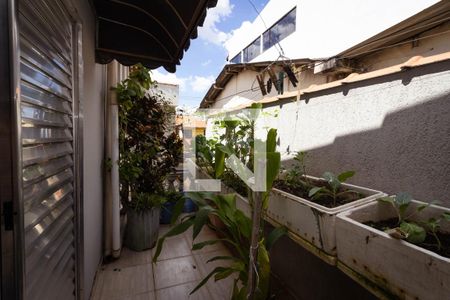 Sacada Quarto 1 de casa à venda com 4 quartos, 175m² em Vila Silvia, São Paulo