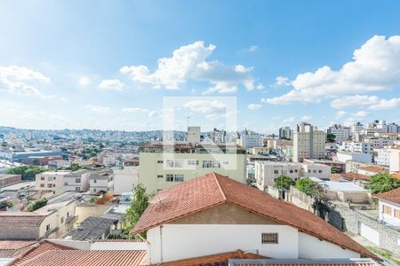 Sala de apartamento à venda com 4 quartos, 140m² em Alto Barroca, Belo Horizonte