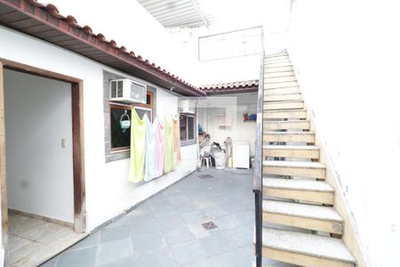 Casa à venda com 157m², 3 quartos e 2 vagasÁrea de Serviço