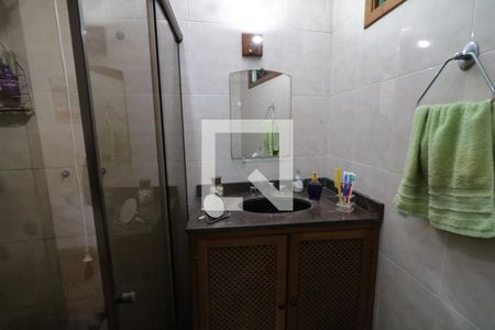 Casa à venda com 157m², 3 quartos e 2 vagasBanheiro da Suíte 2