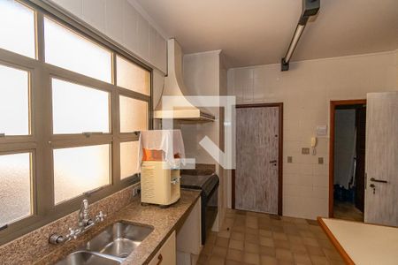 Apartamento à venda com 170m², 3 quartos e 2 vagasCozinha 