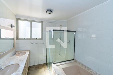 Apartamento à venda com 170m², 3 quartos e 2 vagasBanheiro da Suíte 