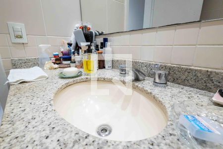 Apartamento à venda com 164m², 4 quartos e 3 vagasBanheiro da Suíte 4