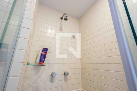 Apartamento à venda com 164m², 4 quartos e 3 vagasBanheiro da Suíte 2 e 3