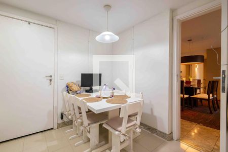 Apartamento à venda com 164m², 4 quartos e 3 vagasCozinha