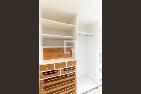 Apartamento à venda com 420m², 3 quartos e 5 vagasQuarto 1 (closet)