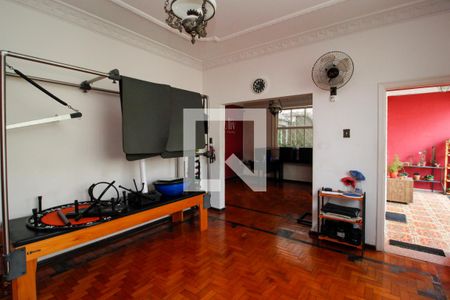 Sala de casa à venda com 3 quartos, 340m² em Colégio Batista, Belo Horizonte