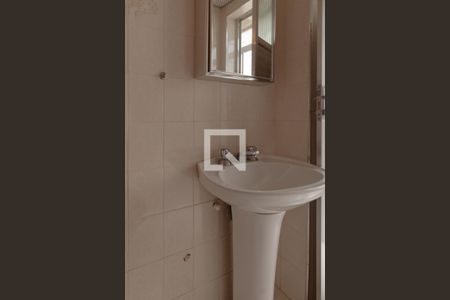 Apartamento para alugar com 180m², 3 quartos e 2 vagasBanheiro de serviço