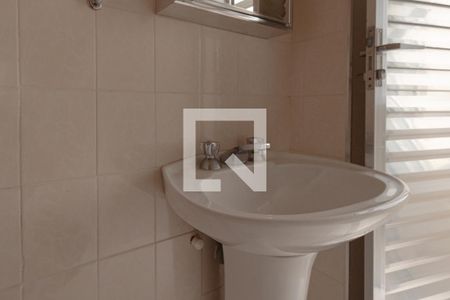 Apartamento para alugar com 180m², 3 quartos e 2 vagasBanheiro de serviço