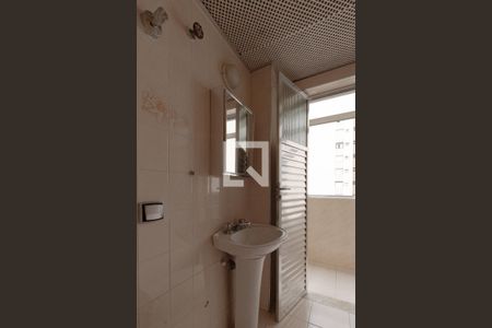 Apartamento para alugar com 180m², 3 quartos e 2 vagasBanheiro de serviço