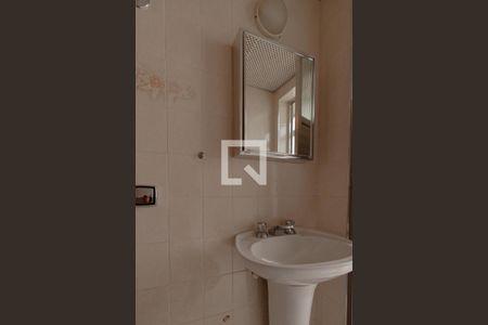 Apartamento para alugar com 180m², 3 quartos e 2 vagasBanheiro de serviço