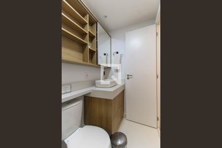 Apartamento à venda com 57m², 2 quartos e 1 vaga Apartamento à venda com 57m², 2 quartos e 1 vagaBanheiro da Suíte