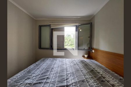 Quarto 1 de apartamento para alugar com 3 quartos, 77m² em Vila Sofia, São Paulo
