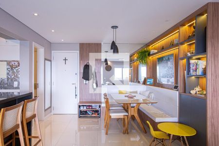 Salas de estar e jantar de apartamento para alugar com 2 quartos, 94m² em Várzea da Barra Funda, São Paulo