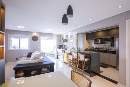 Salas de estar e jantar de apartamento à venda com 2 quartos, 94m² em Várzea da Barra Funda, São Paulo