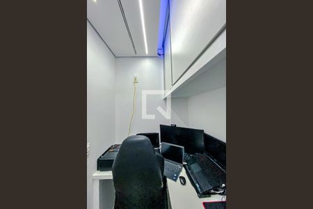 Apartamento à venda com 75m², 3 quartos e 1 vagaEscritório