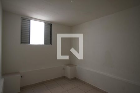 Quarto 1 de casa para alugar com 3 quartos, 240m² em Jardim Cliper, São Paulo