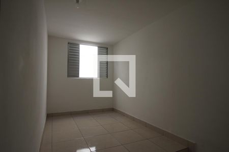 Quarto 2 de casa para alugar com 3 quartos, 240m² em Jardim Cliper, São Paulo
