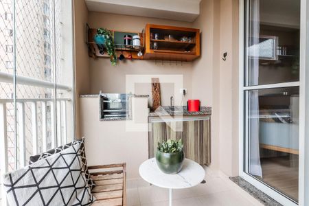 Varanda de apartamento para alugar com 3 quartos, 72m² em Parque São Jorge, São Paulo